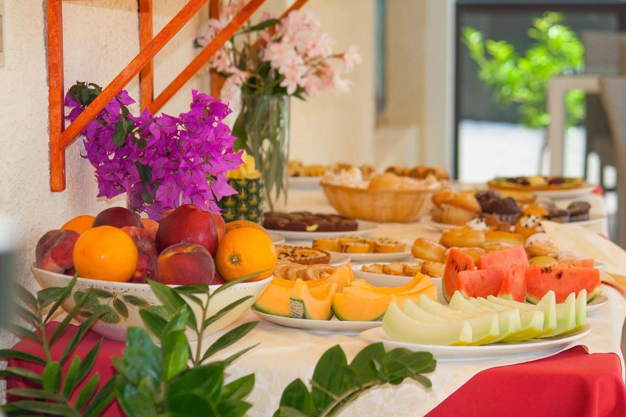 Villa Sunset B&B/Apartments Fontane Bianche Dış mekan fotoğraf