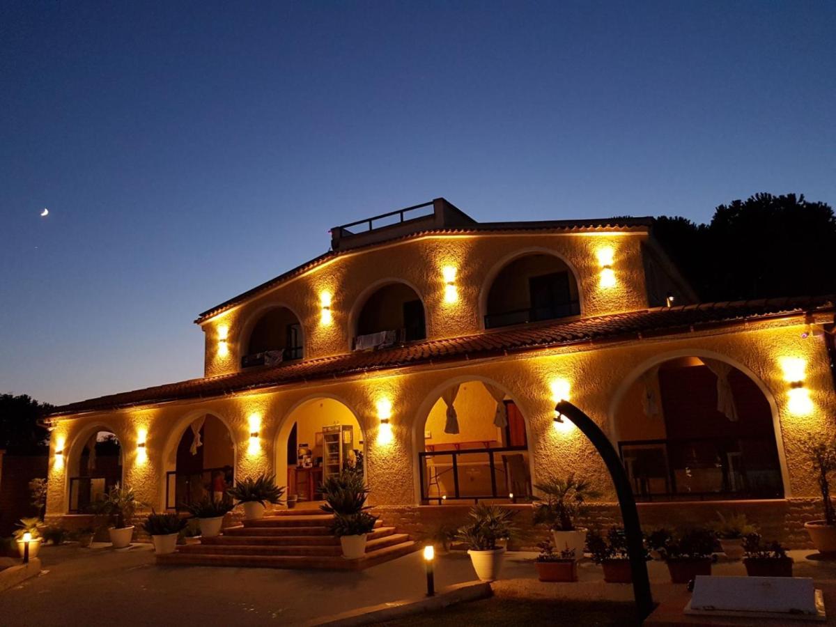 Villa Sunset B&B/Apartments Fontane Bianche Dış mekan fotoğraf